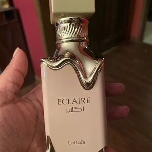 Lattafa Eclaire Perfume